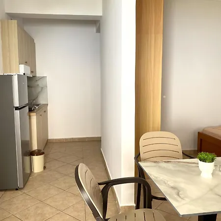 아파트 Erika's House Lukovë