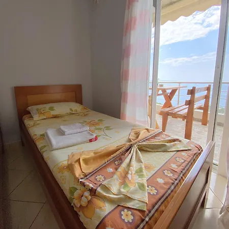 Erika's House 아파트 Lukovë