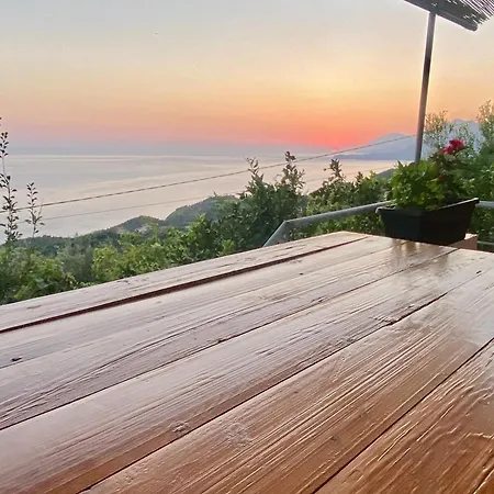 아파트 Erika's House Lukovë