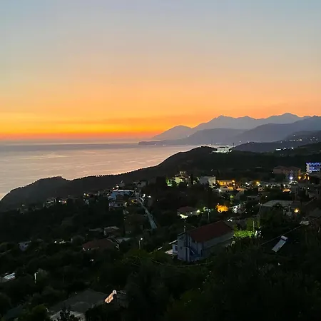 Erika's House 아파트 *